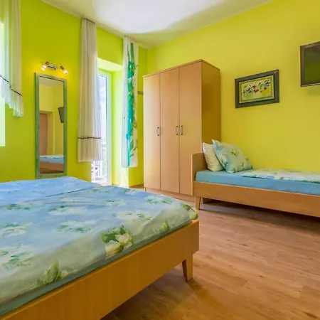 Apartment Seaside