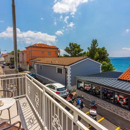 Apartment Seaside